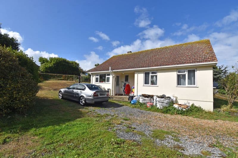 Casitas, La Rue Du Hamel, Castel