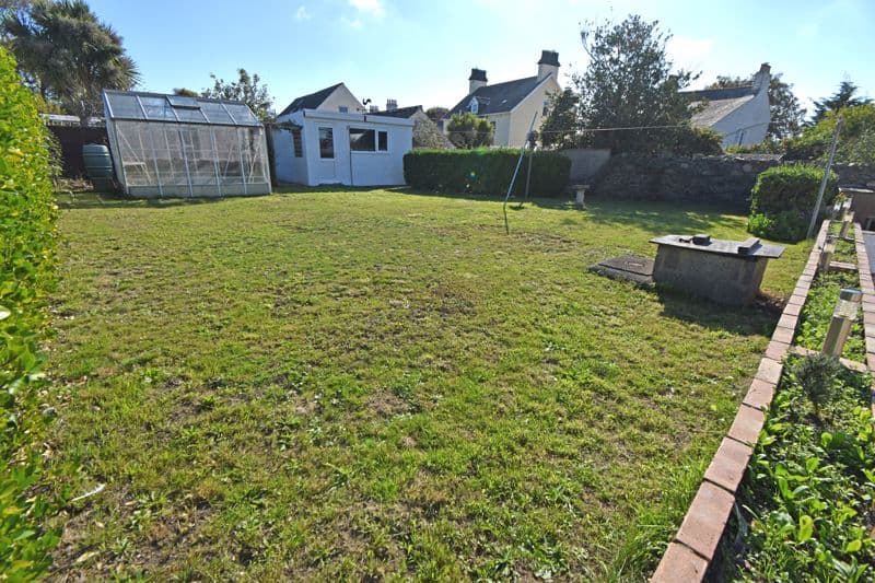 Rear Enclosed Garden