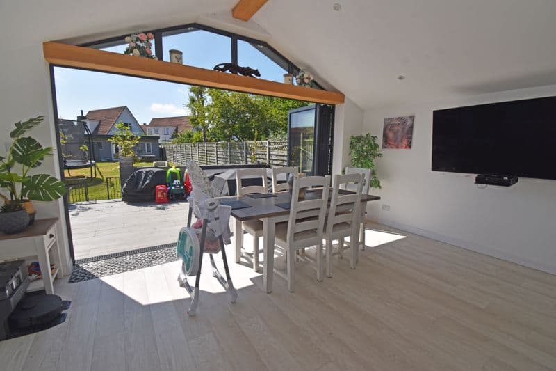 Sleepy Hollow, La Route De Saumarez, Castel