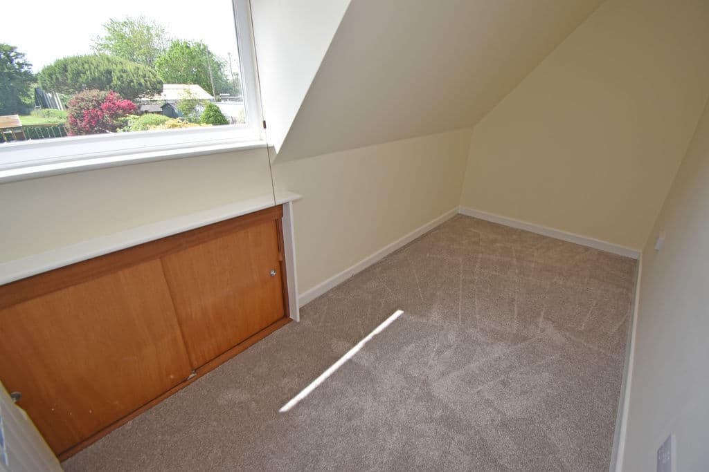 Bedroom 5/Study