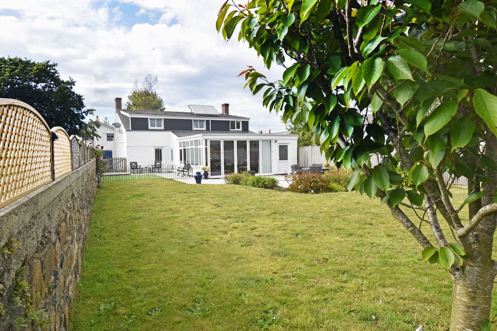 Claddagh Cottage, Route Du Camp Du Roi, Vale