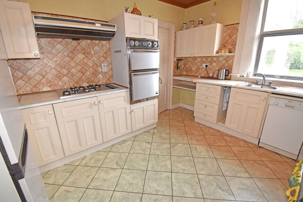 Cliff Dale, Le Bourg, Forest