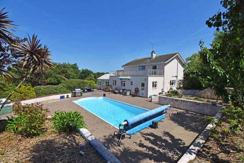 Lilyvale House, Rue des Houmets, Castel