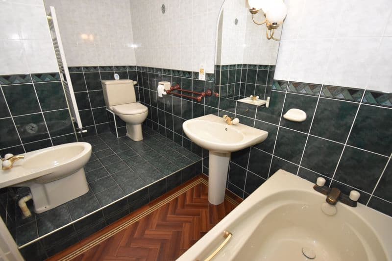 Seefeld, Ruettes Brayes, St Peter Port