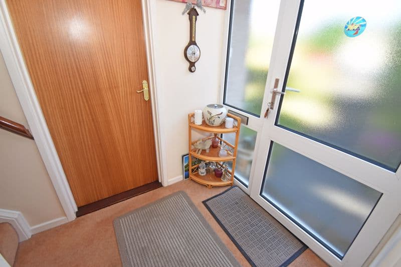 Shangri-La, Les Mares Pellees, Vale