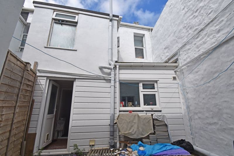 1 Waters Edge, Southside, St Sampson