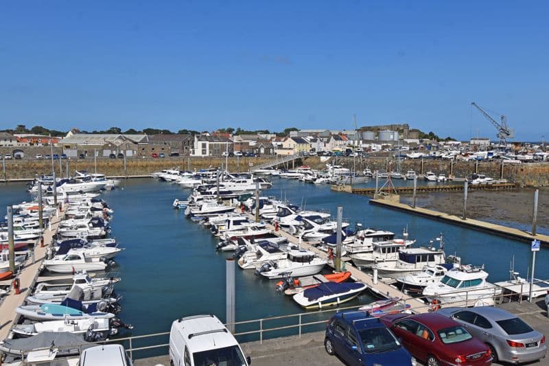 1 Waters Edge, Southside, St Sampson