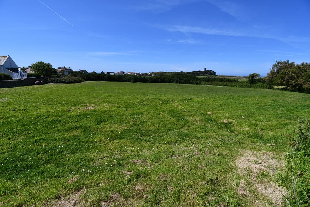 6 x Agricultural Fields, St Peter