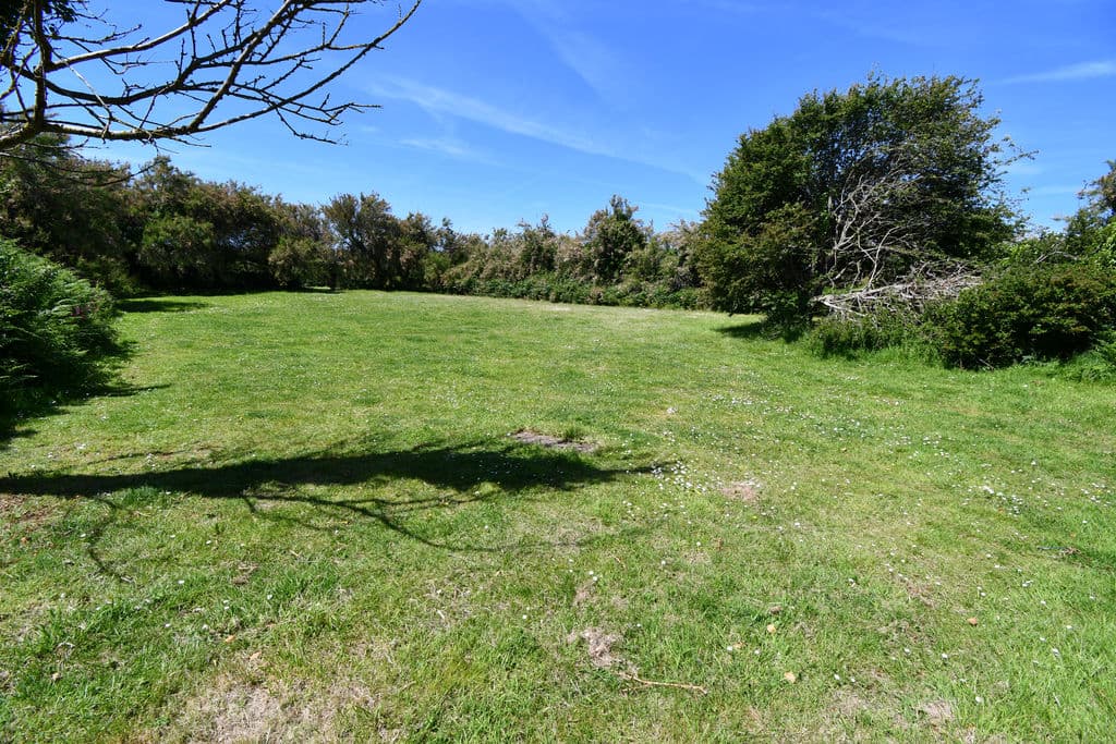 6 x Agricultural Fields, St Peter