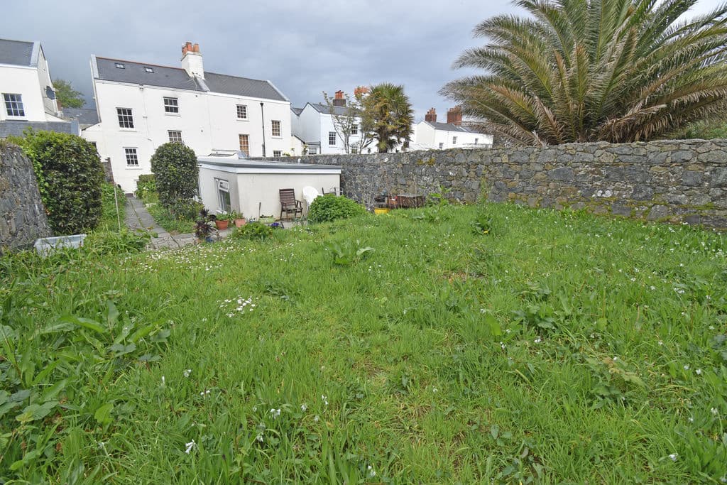 Les Montagues, Candie Road, St Peter Port