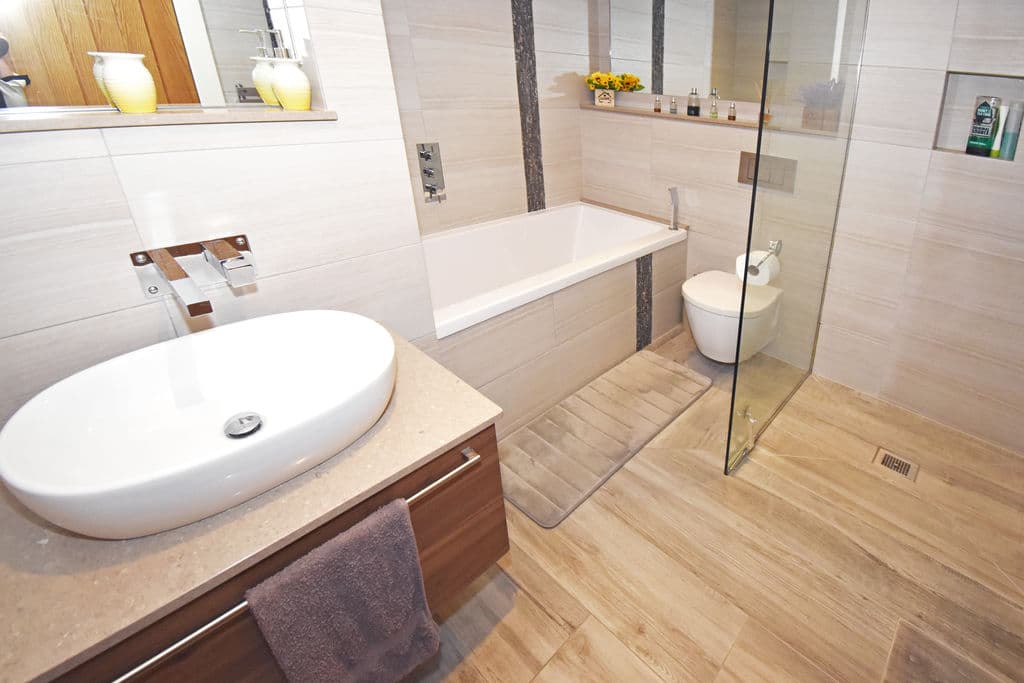 Apt 2, La Salerie Inn, Glategny Esplanade