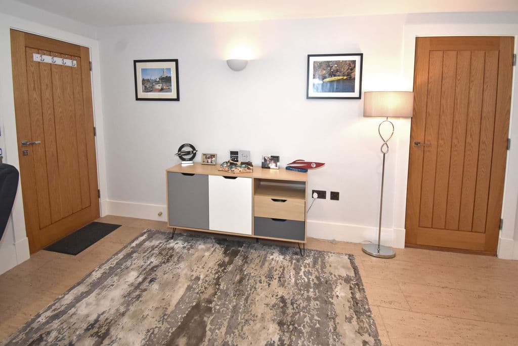 Apt 2, La Salerie Inn, Glategny Esplanade