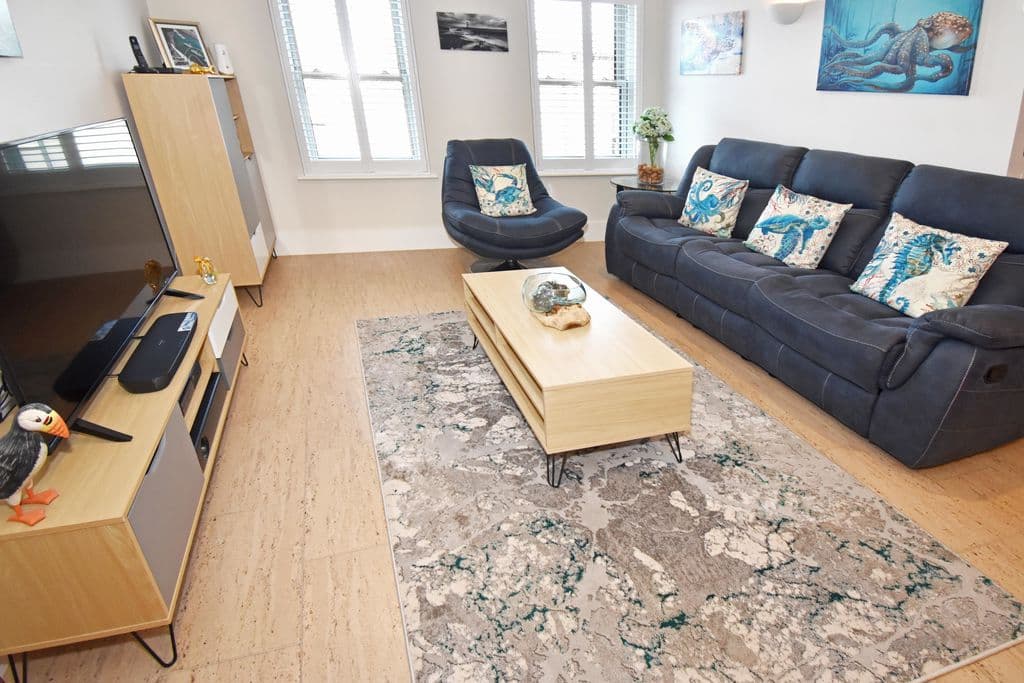 Apt 2, La Salerie Inn, Glategny Esplanade