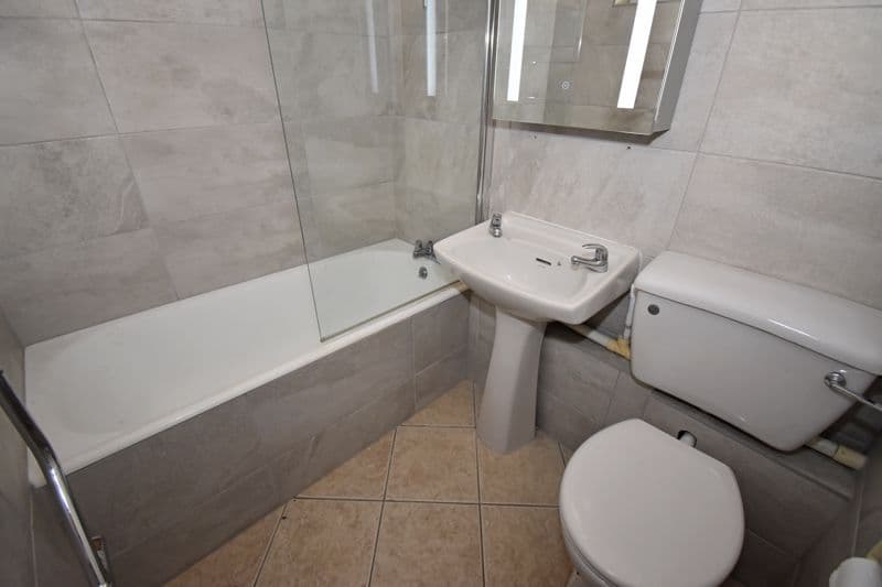 Flat 5, Mont Clare, Sohier Road, Vale