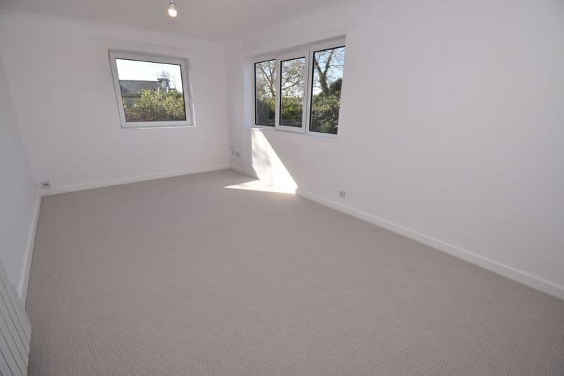 Flat 5, Mont Clare, Sohier Road, Vale