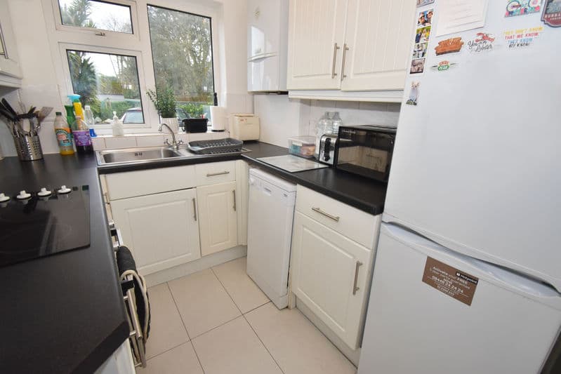 11 Pine Trees, La Route De L'Islet, St Sampson