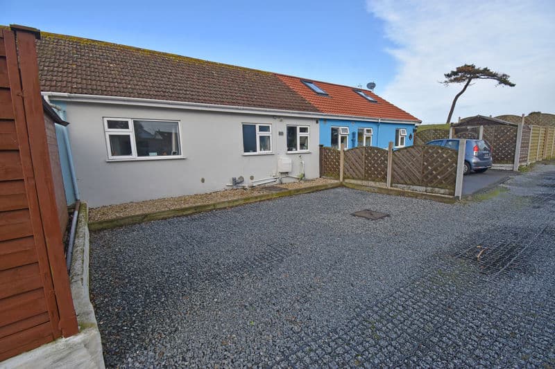 11 Pine Trees, La Route De L'Islet, St Sampson