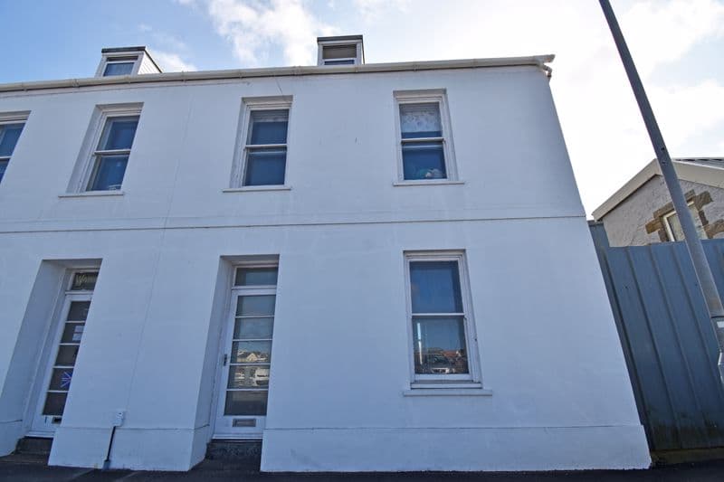 2 Waters Edge, Southside, St Sampson