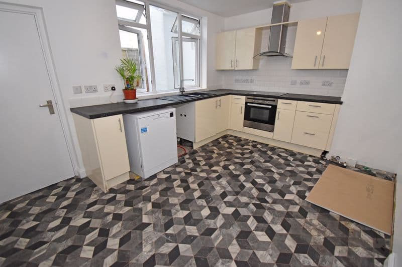 2 Waters Edge, Southside, St Sampson