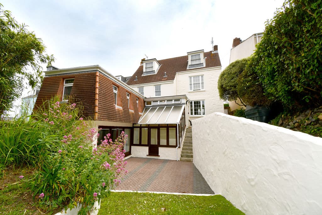 Le Petit Menage, Brock Road, St Peter Port,