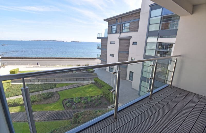 6 Vue D'Epec, Rue de Vega. Elizabeth Avenue, St Peter Port