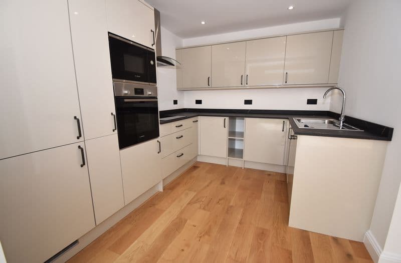 2 Lowlands Cottages, Lowlands Road, Vale