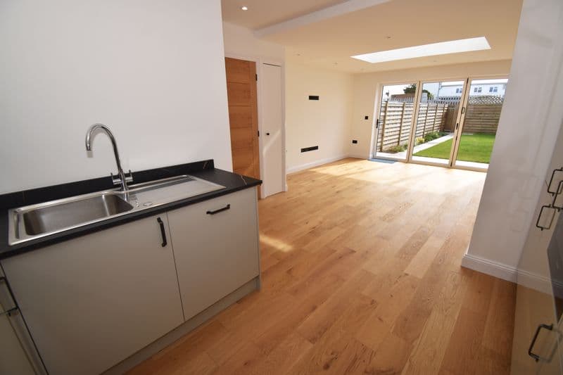 2 Lowlands Cottages, Lowlands Road, Vale