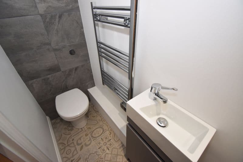 2 Lowlands Cottages, Lowlands Road, Vale