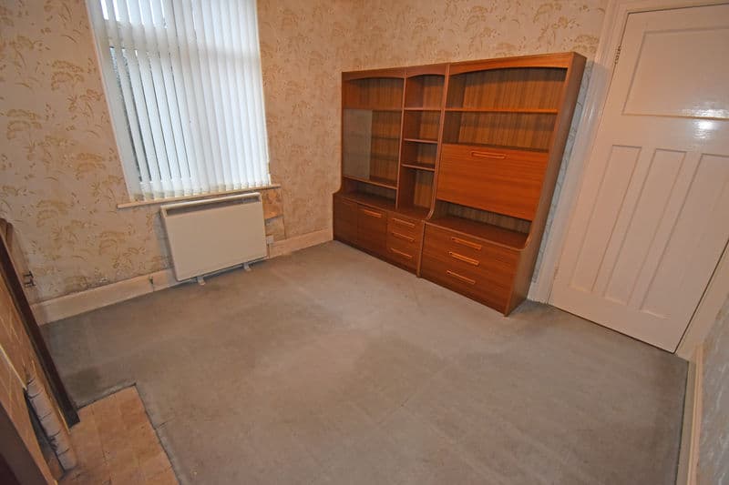 Glenmore, La Neuve Rue, Castel