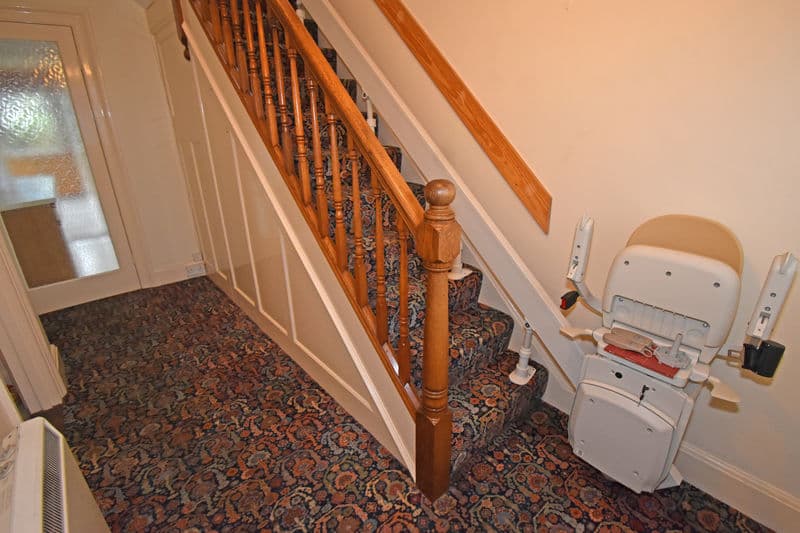 Glenmore, La Neuve Rue, Castel