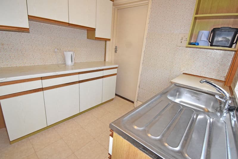 Glenmore, La Neuve Rue, Castel