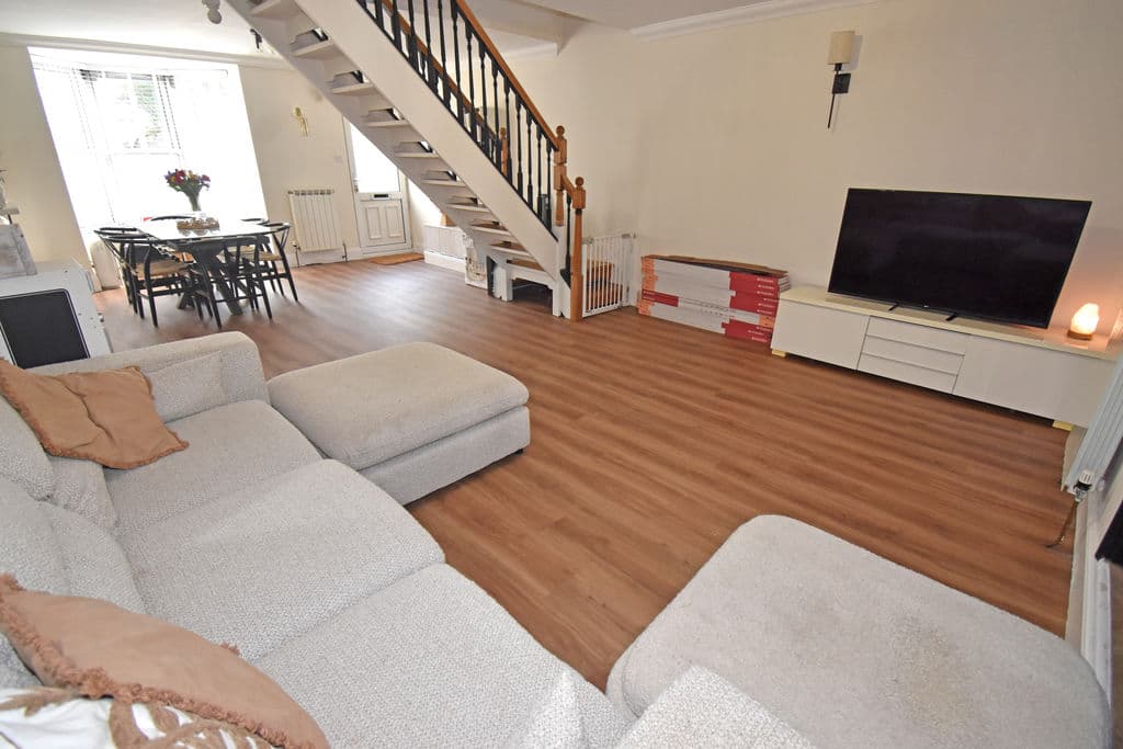 Llama, Belmont Road, St Peter Port