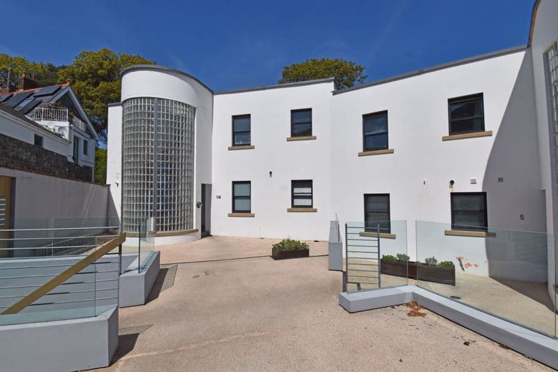 3 Candie Apartments, Candie Road, St Peter Port