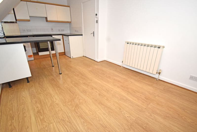 6 Millmount, La Charroterie, St Peter Port