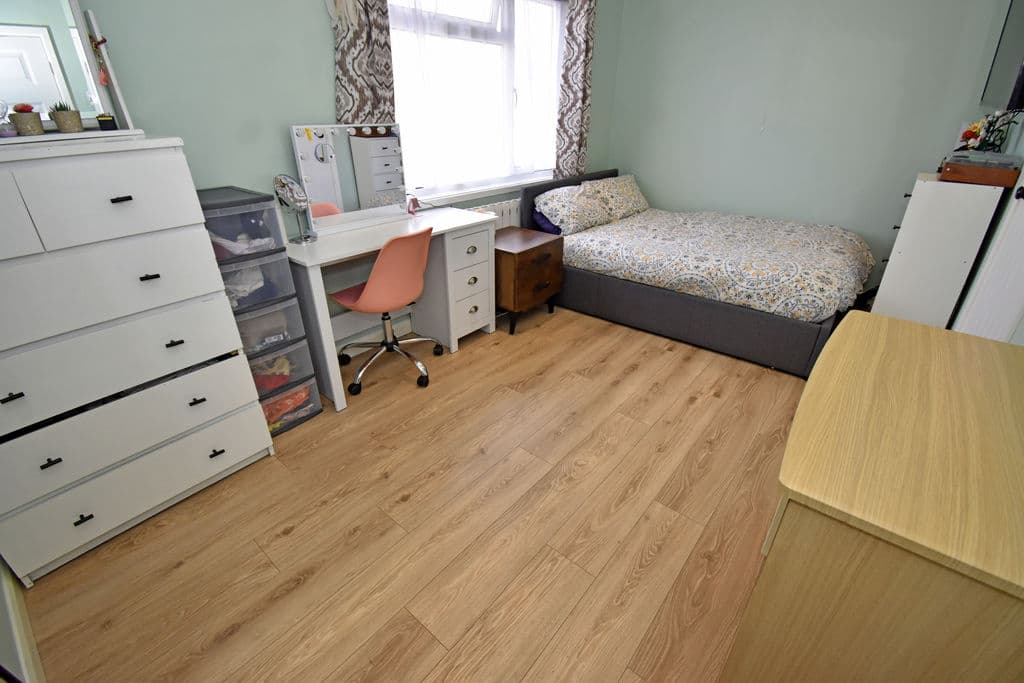 Bar-Neegan, St Sampson