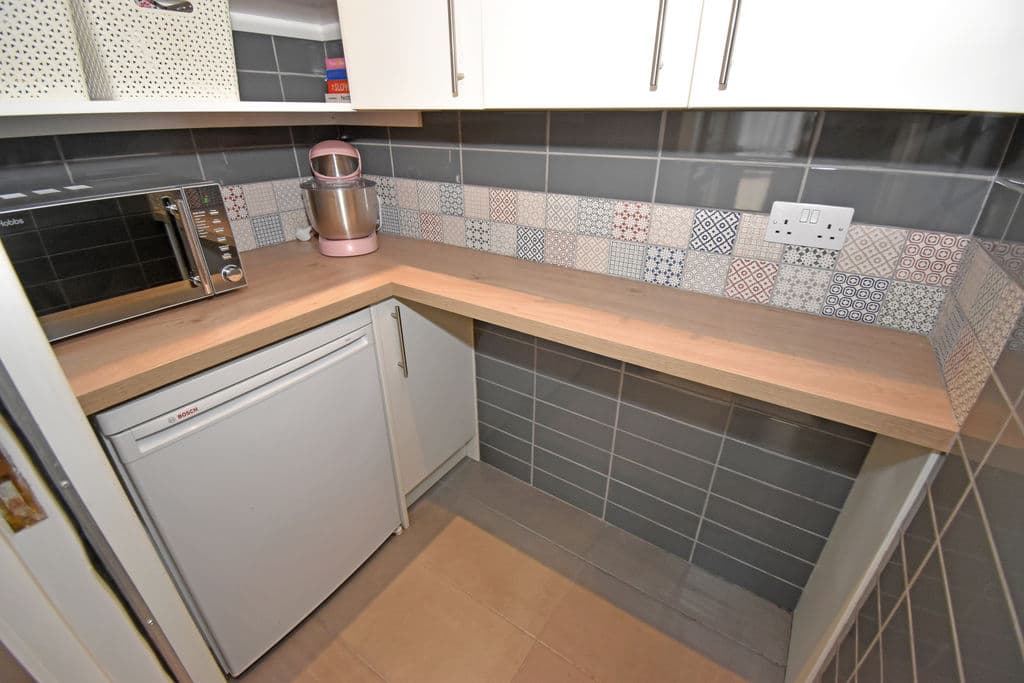 Bar-Neegan, St Sampson