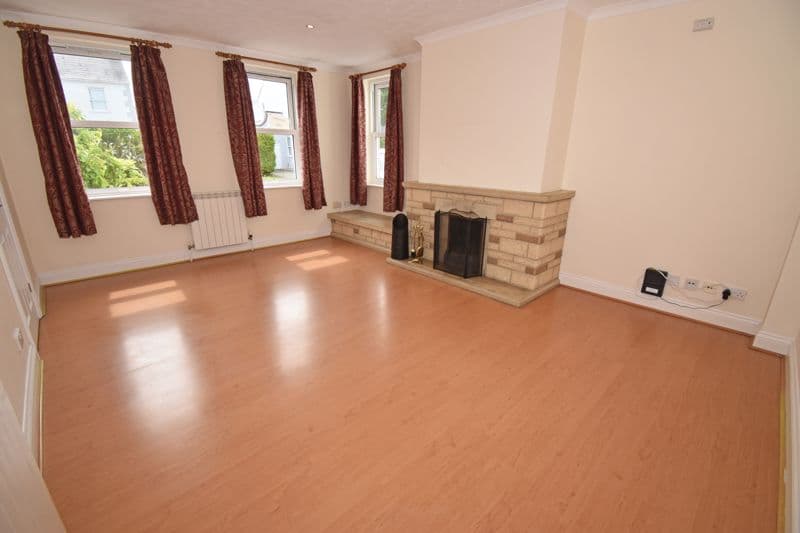 Sprowston Lodge, 8 The Laurels, Rue Du Pont Vaillant, Vale