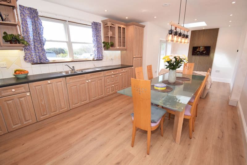 Magny-Cours, Les Grandes Mielles Lane, Vale