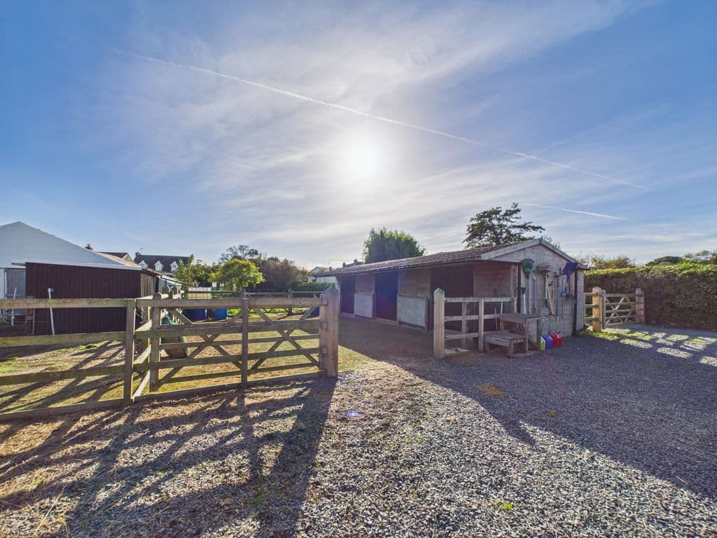 Clifton Cottage, Les Grands Marais, Vale