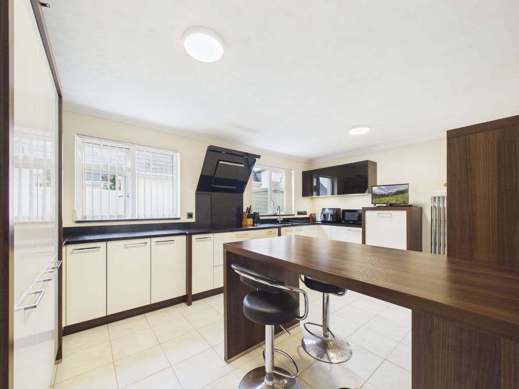 Heathridge, Hougues Magues Lane, St Sampson