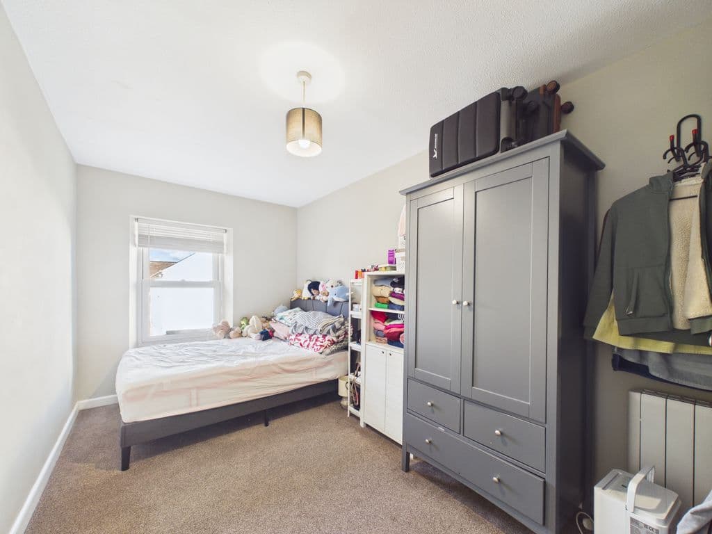 The Flat & Retail Unit, Suvide House, Nocq Road, St Sampson