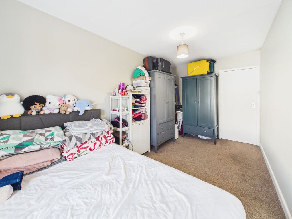 The Flat & Retail Unit, Suvide House, Nocq Road, St Sampson
