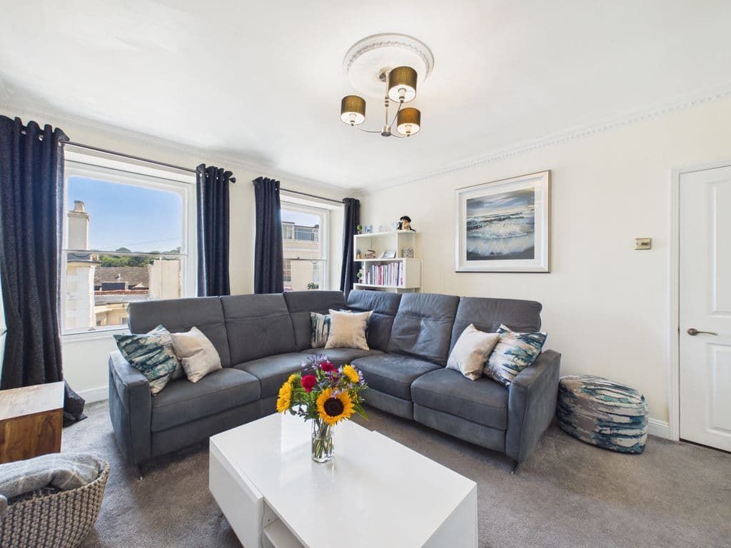 Apt. 3, 45 Hauteville, St Peter Port