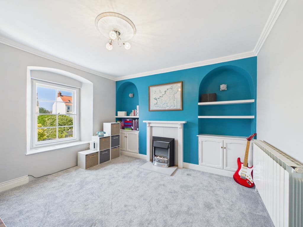 Apt. 3, 45 Hauteville, St Peter Port