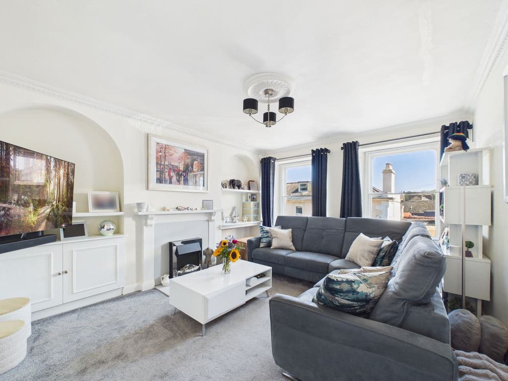 Apt. 3, 45 Hauteville, St Peter Port