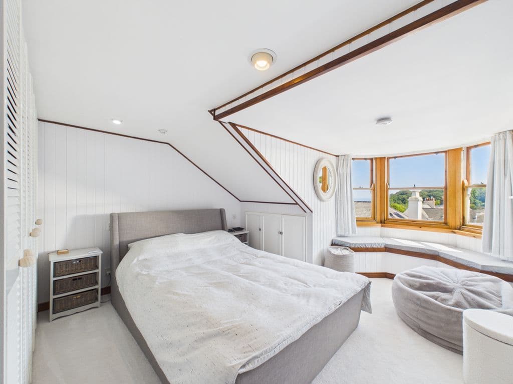 Apt. 3, 45 Hauteville, St Peter Port