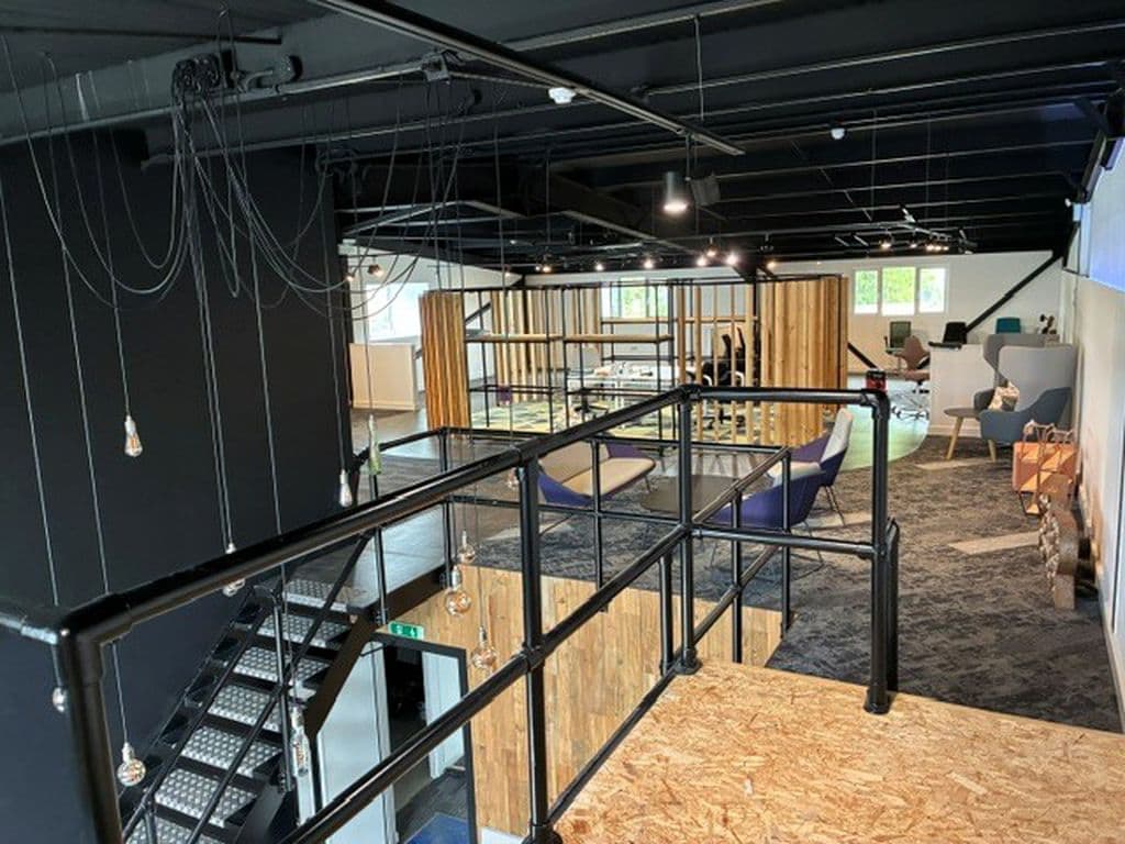 Photo 9