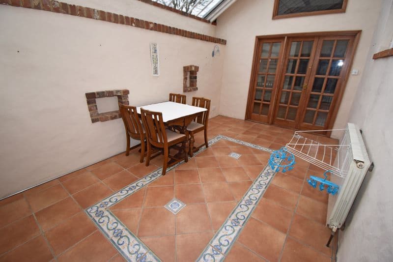 Shared Sun Room