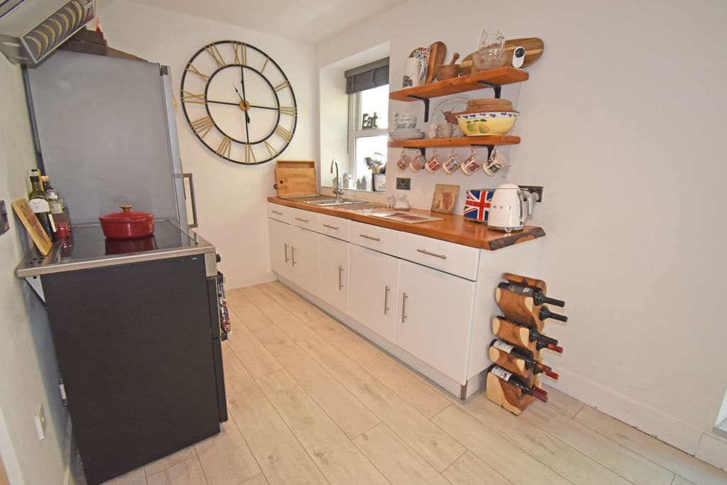 Flat 6, Laverstock Court, Constitution Steps, St Peter Port