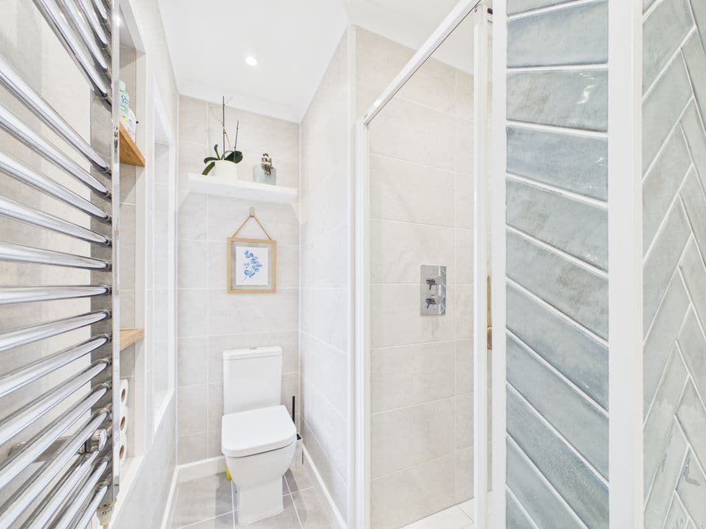 Azura, Grand Fort Road, St Sampson